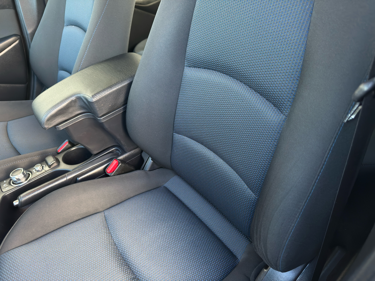 Toyota Yaris Hatchback XLE Auto (Natl) 2020