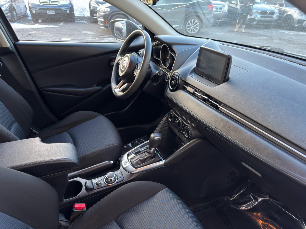 Toyota Yaris Hatchback XLE Auto (Natl) 2020