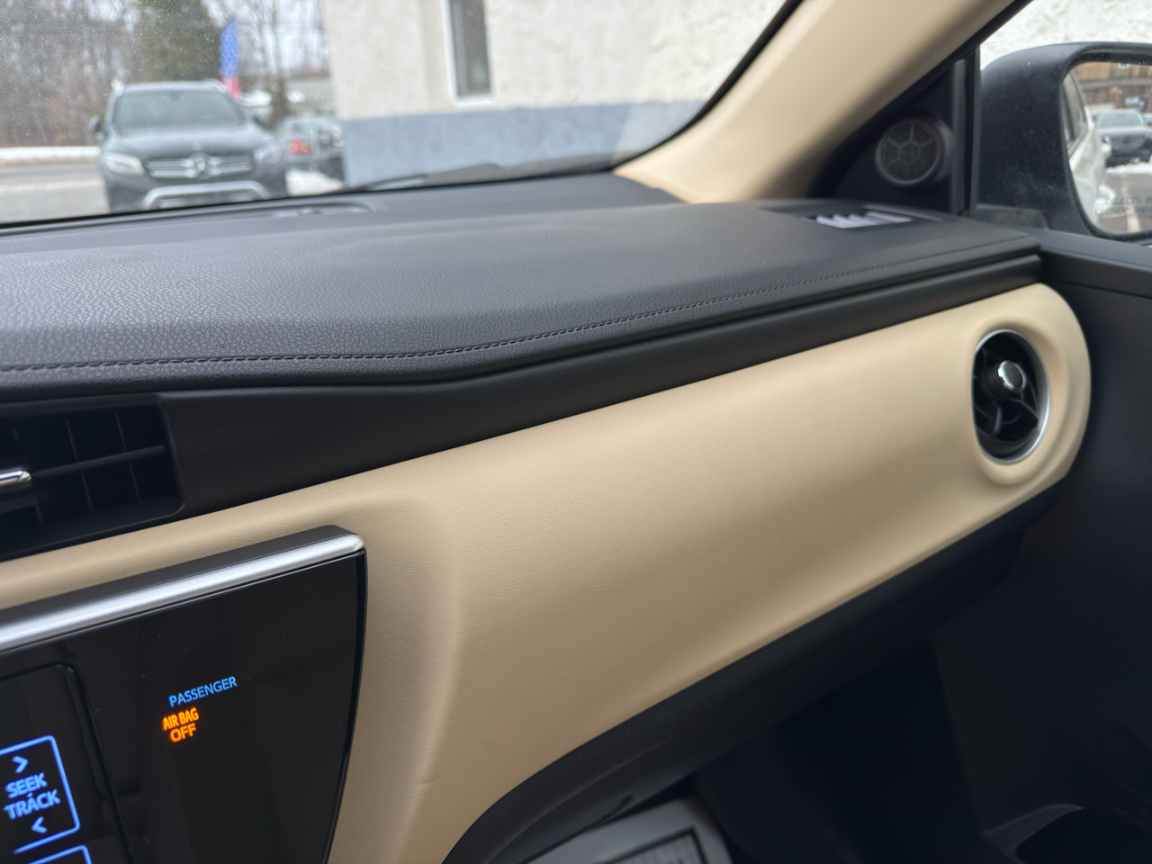 Toyota Corolla XLE CVT (Natl) 2018