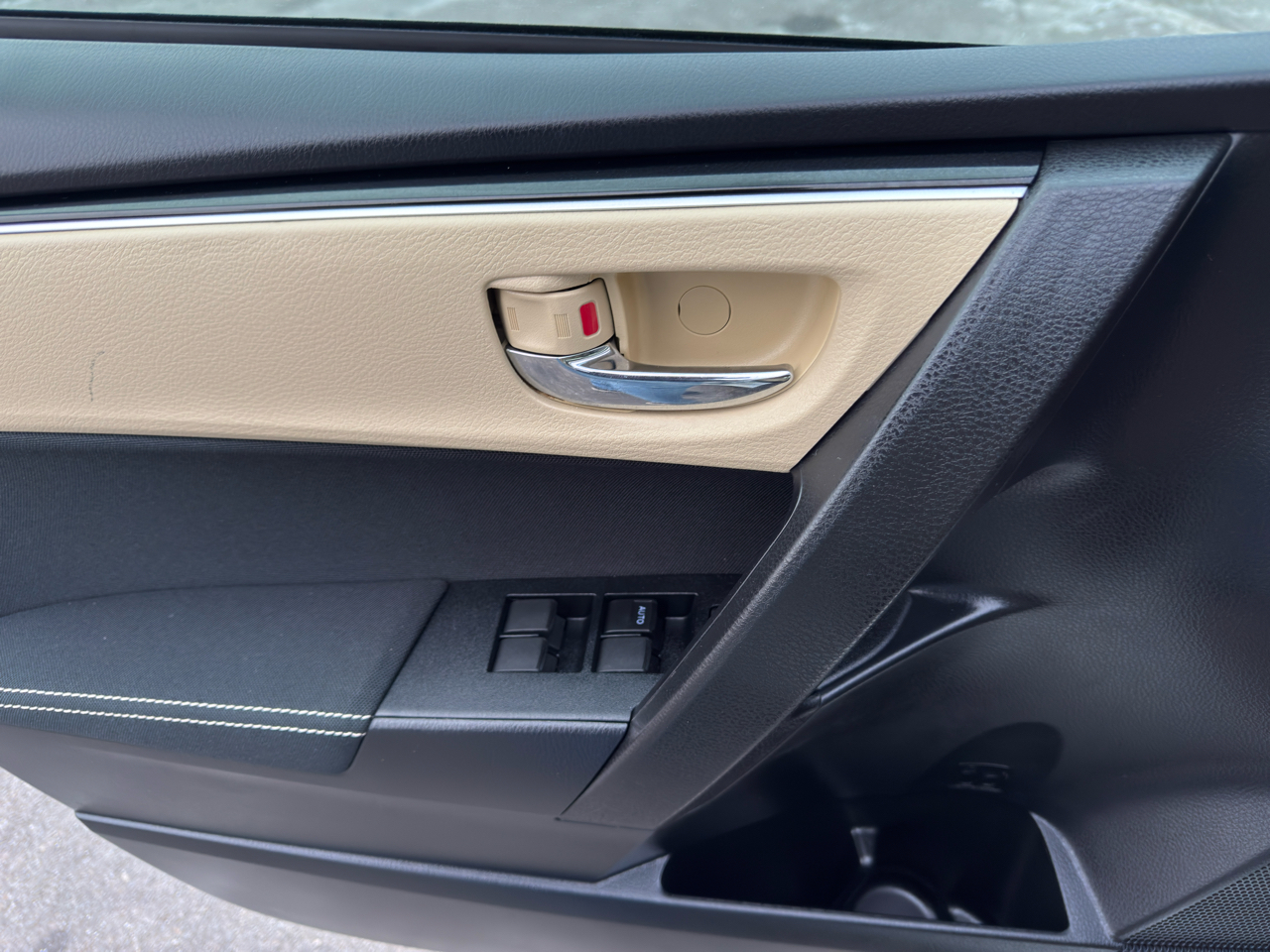 Toyota Corolla XLE CVT (Natl) 2018