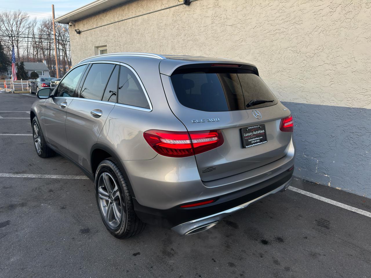 Mercedes-Benz GLC GLC 300 4MATIC SUV 2019
