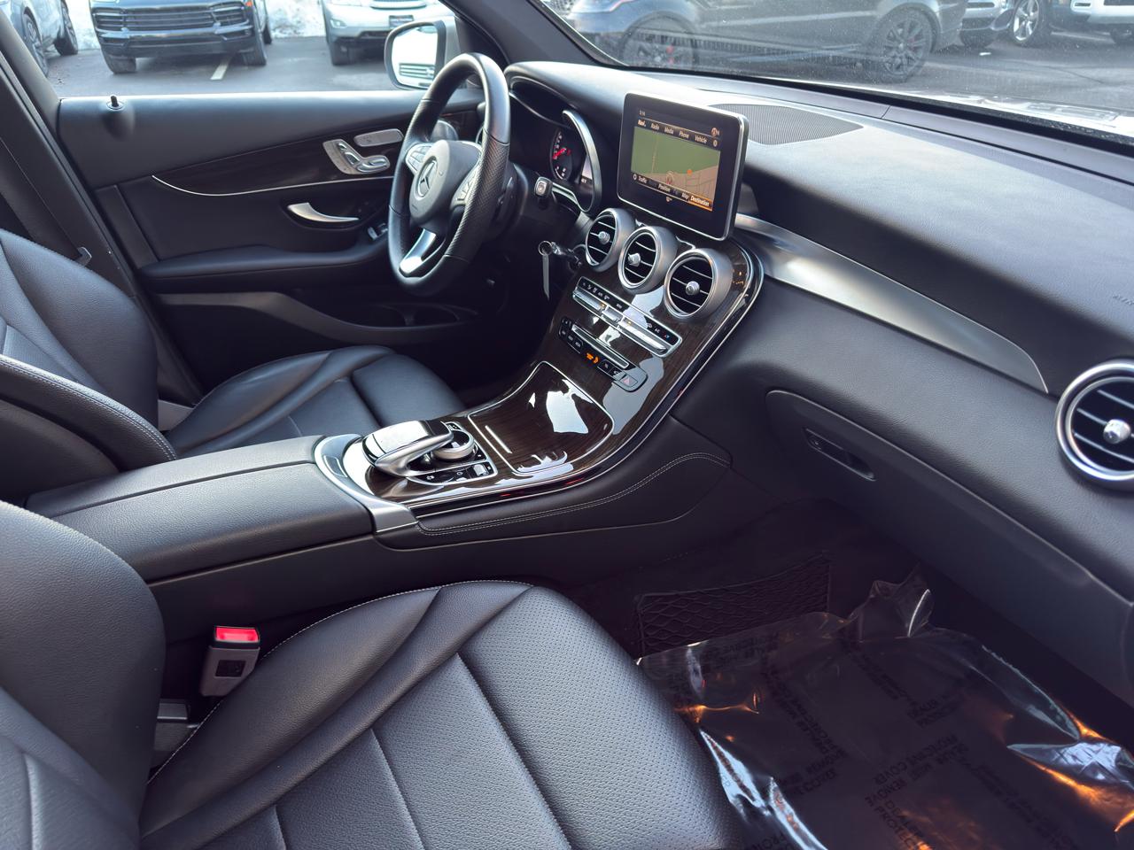 Mercedes-Benz GLC GLC 300 4MATIC SUV 2019