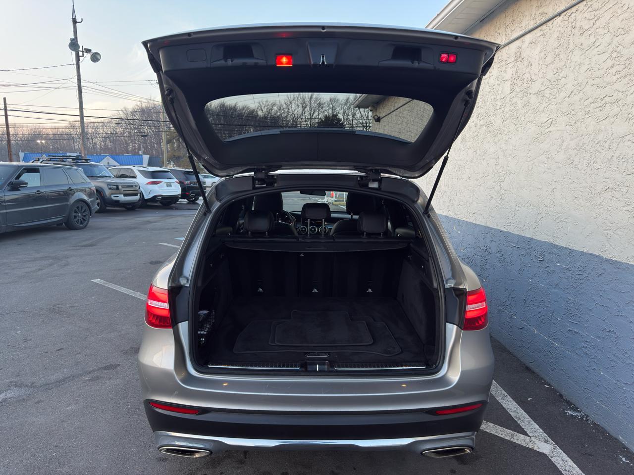 Mercedes-Benz GLC GLC 300 4MATIC SUV 2019