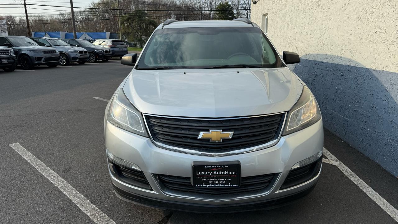 Chevrolet Traverse FWD 4dr LS w/1LS 2017