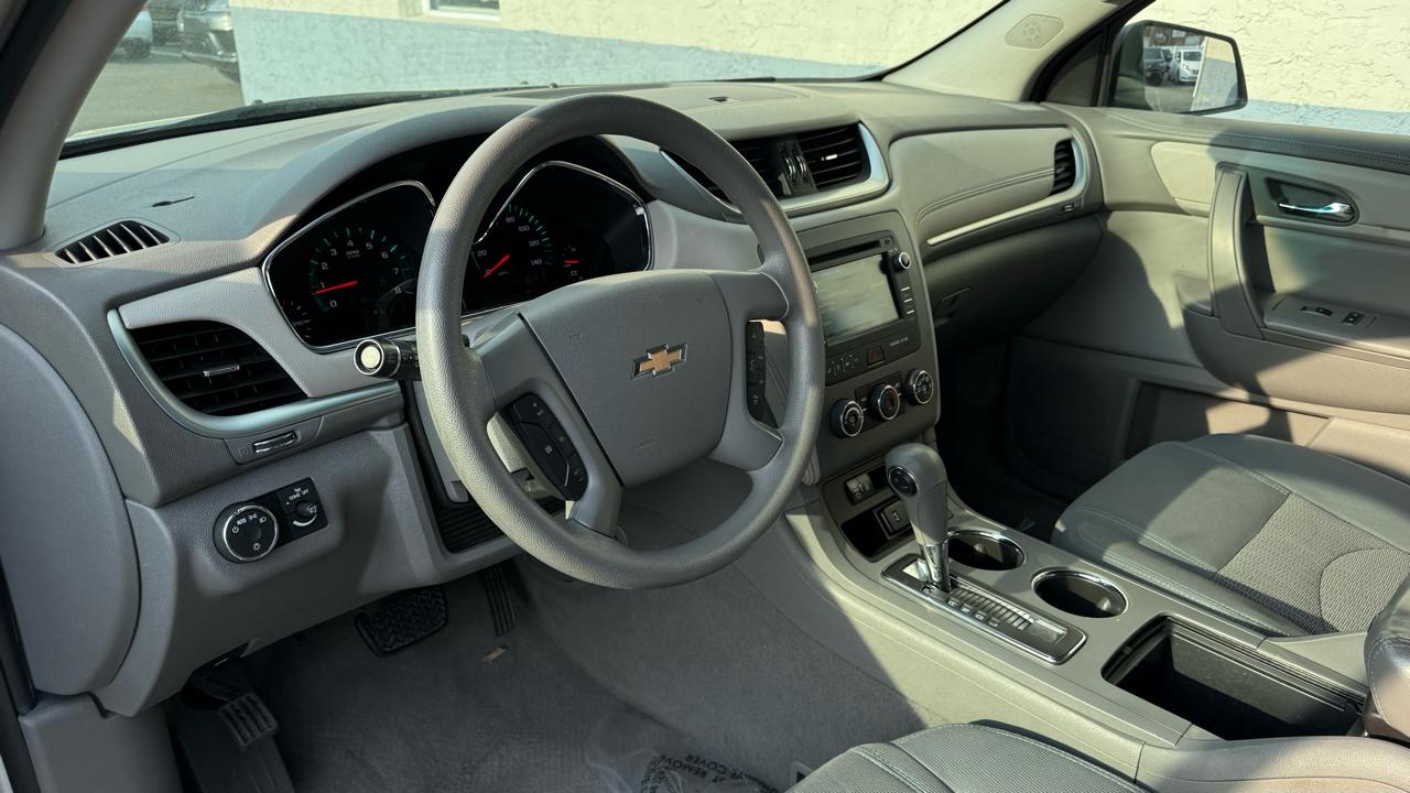 Chevrolet Traverse FWD 4dr LS w/1LS 2017