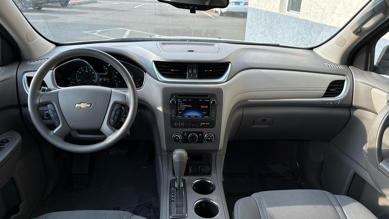 Chevrolet Traverse FWD 4dr LS w/1LS 2017