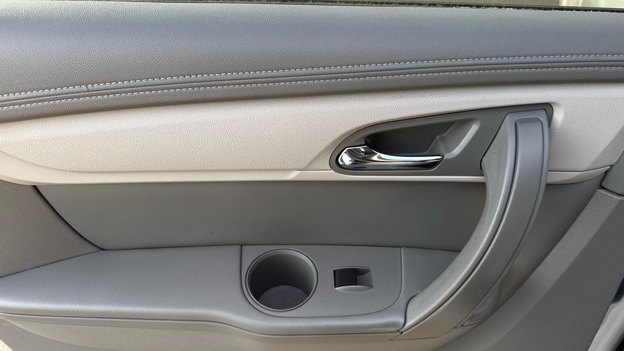 Chevrolet Traverse FWD 4dr LS w/1LS 2017