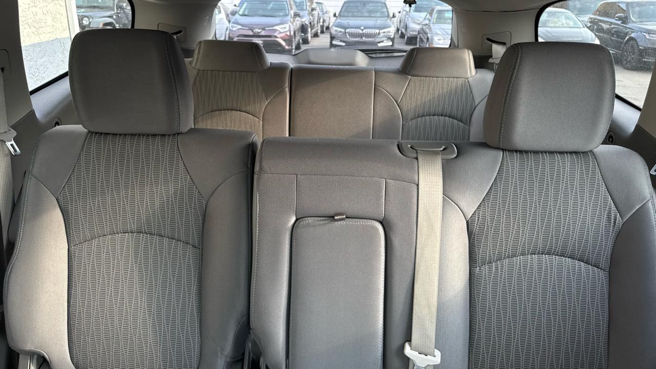 Chevrolet Traverse FWD 4dr LS w/1LS 2017