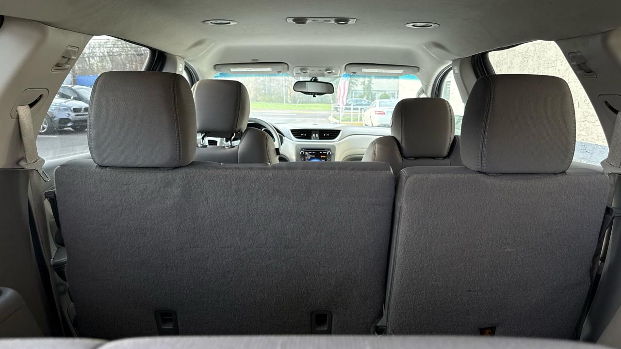 Chevrolet Traverse FWD 4dr LS w/1LS 2017