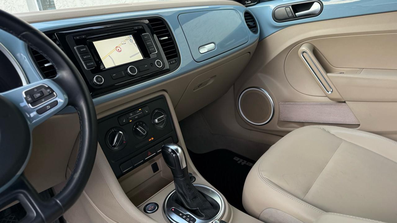 Volkswagen Beetle Convertible 2dr Auto 2.5L PZEV 2013