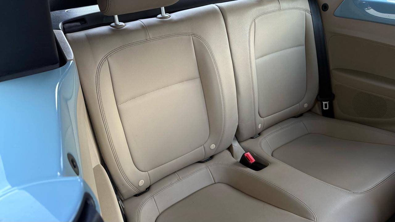 Volkswagen Beetle Convertible 2dr Auto 2.5L PZEV 2013