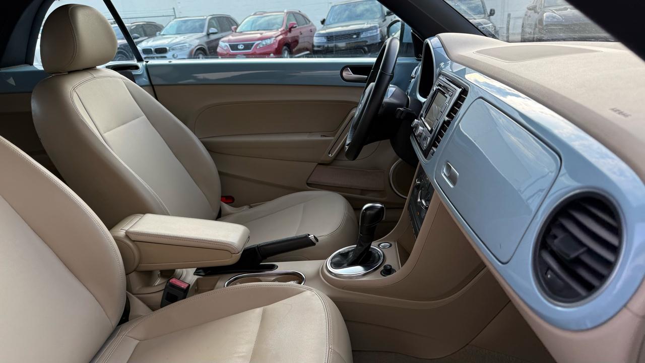 Volkswagen Beetle Convertible 2dr Auto 2.5L PZEV 2013