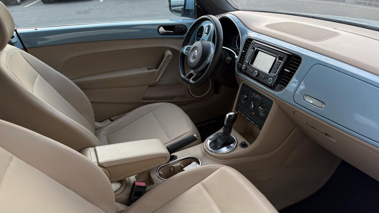 Volkswagen Beetle Convertible 2dr Auto 2.5L PZEV 2013