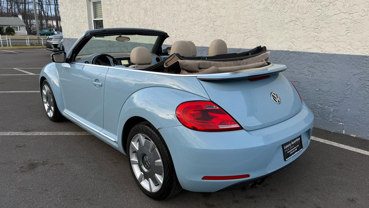 Volkswagen Beetle Convertible 2dr Auto 2.5L PZEV 2013