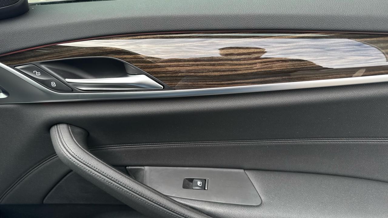 BMW 5 Series 530i xDrive Sedan 2019