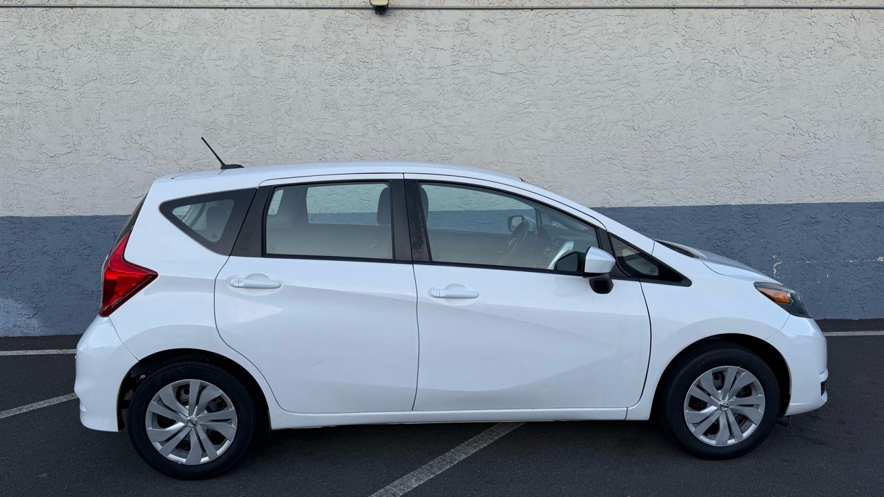 Nissan Versa Note SV CVT 2017