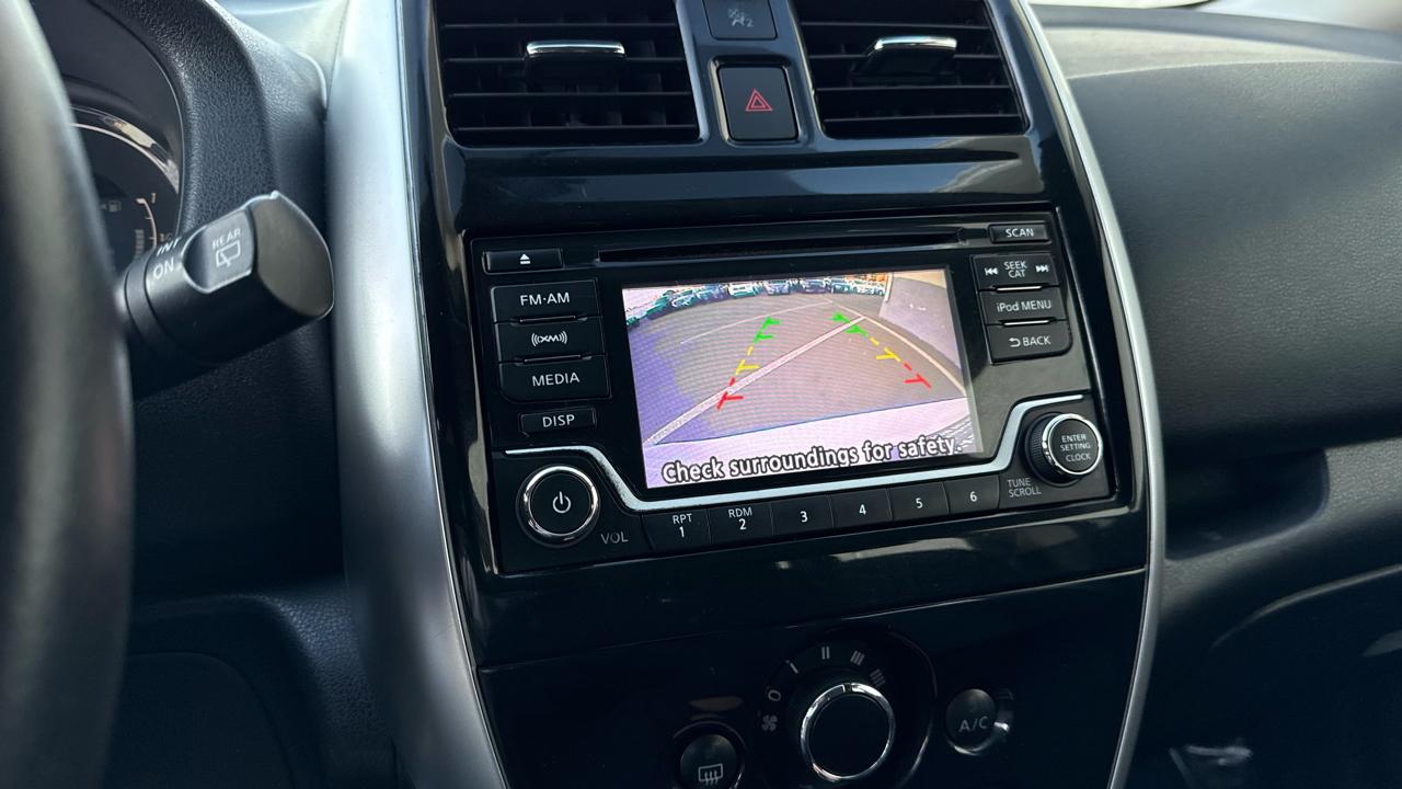 Nissan Versa Note SV CVT 2017