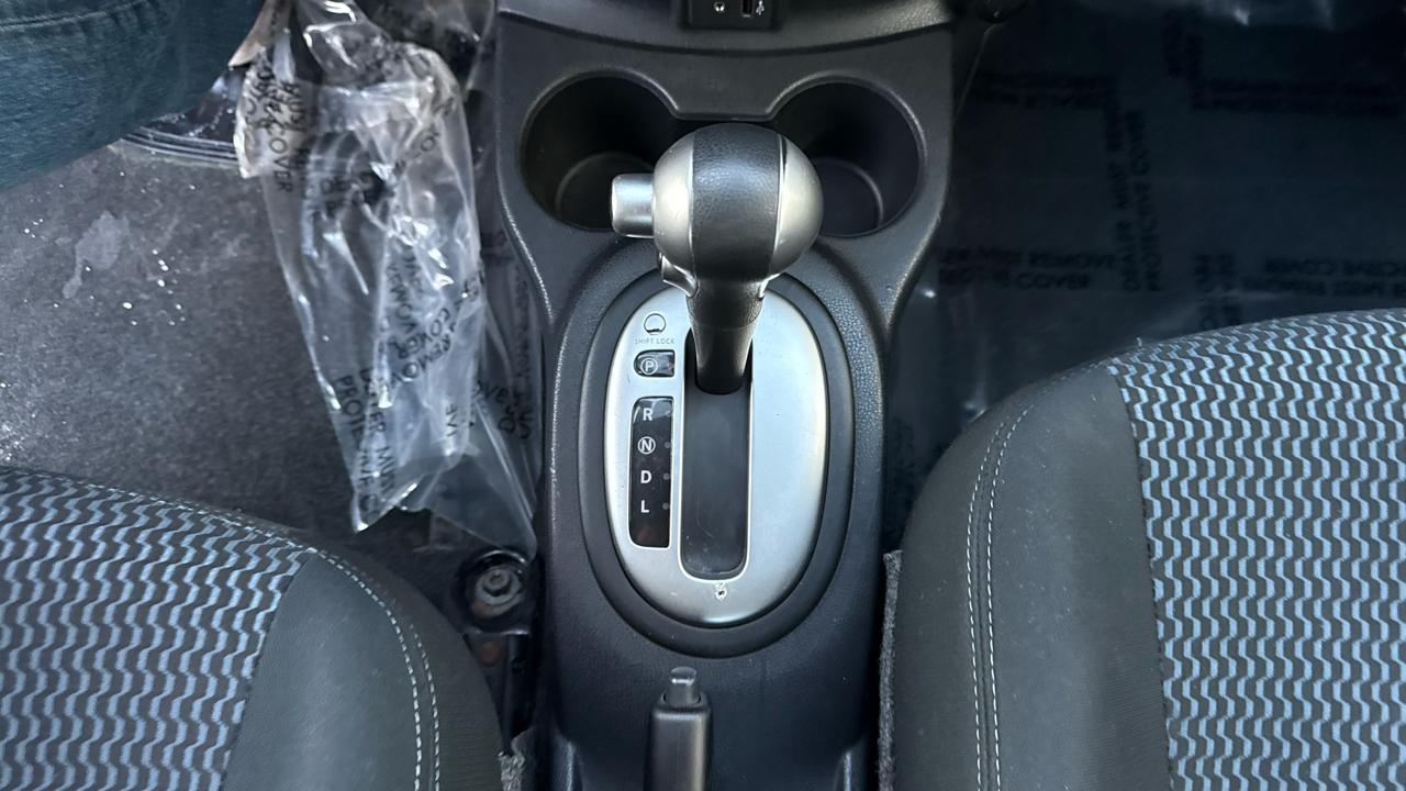Nissan Versa Note SV CVT 2017