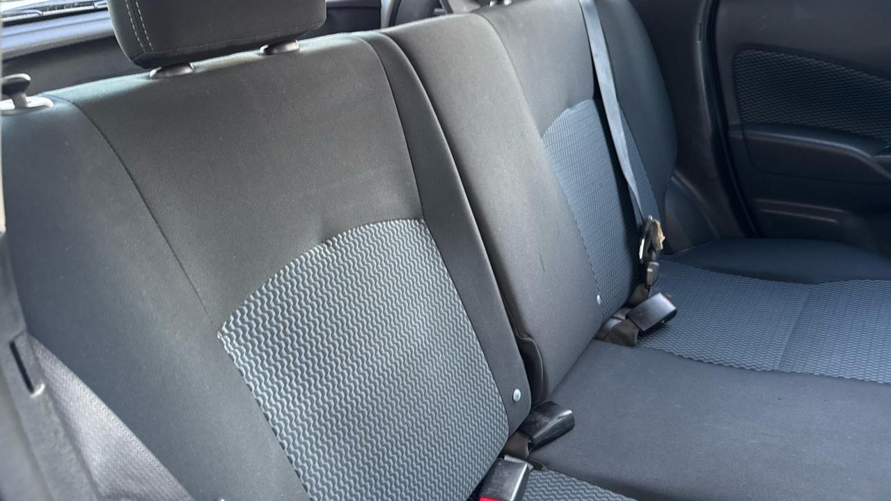 Nissan Versa Note SV CVT 2017