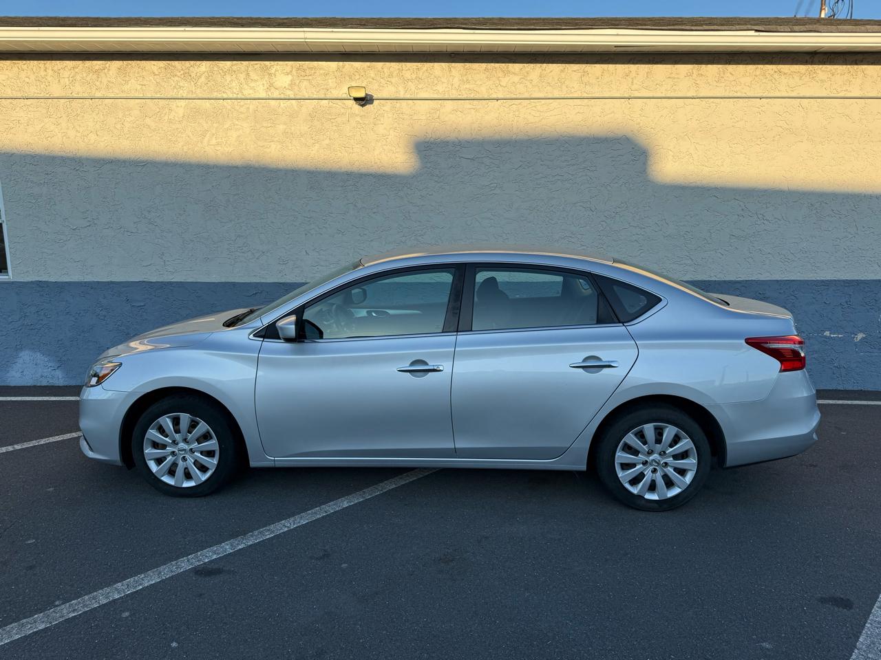 Nissan Sentra S CVT 2018