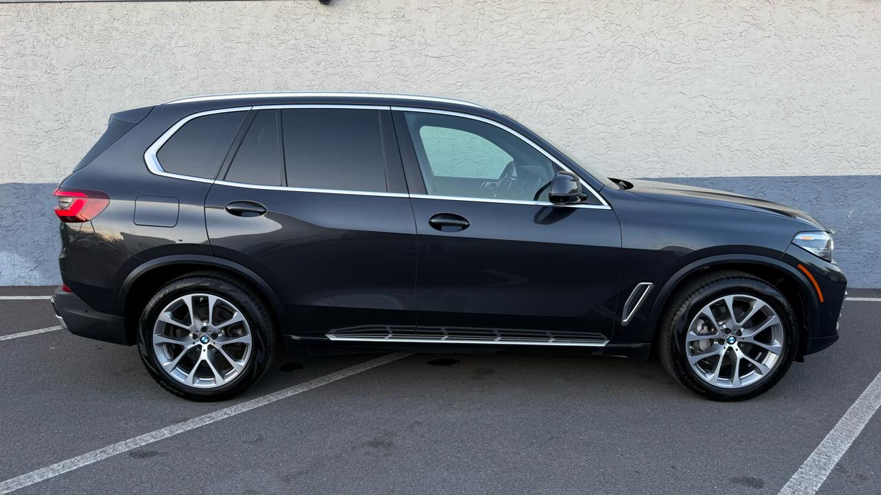 BMW X5 xDrive40i Sports Activity Vehicle 2023