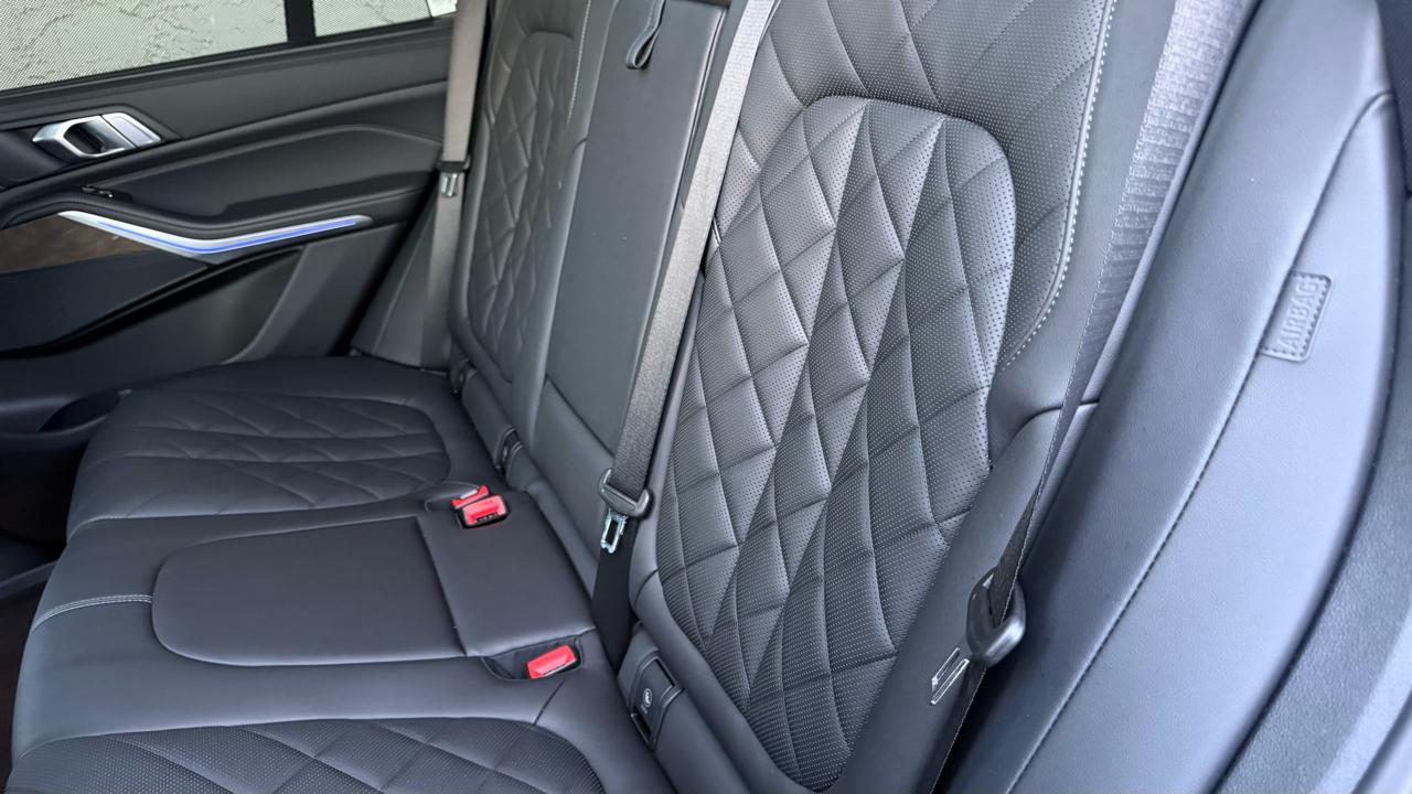 BMW X5 xDrive40i Sports Activity Vehicle 2023