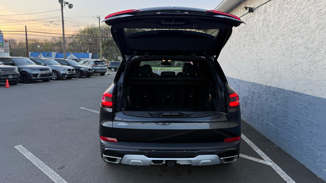 BMW X5 xDrive40i Sports Activity Vehicle 2023