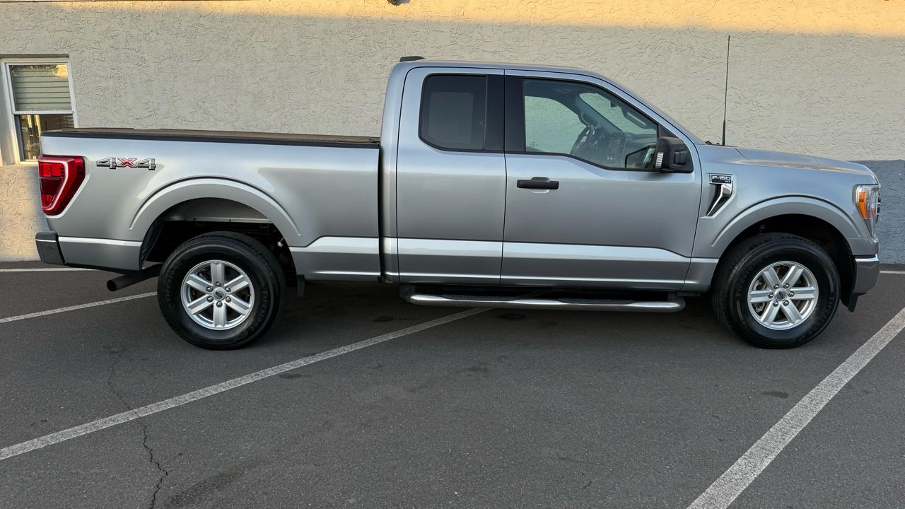 Ford F-150 Lariat 4WD SuperCab 8' Box 2022