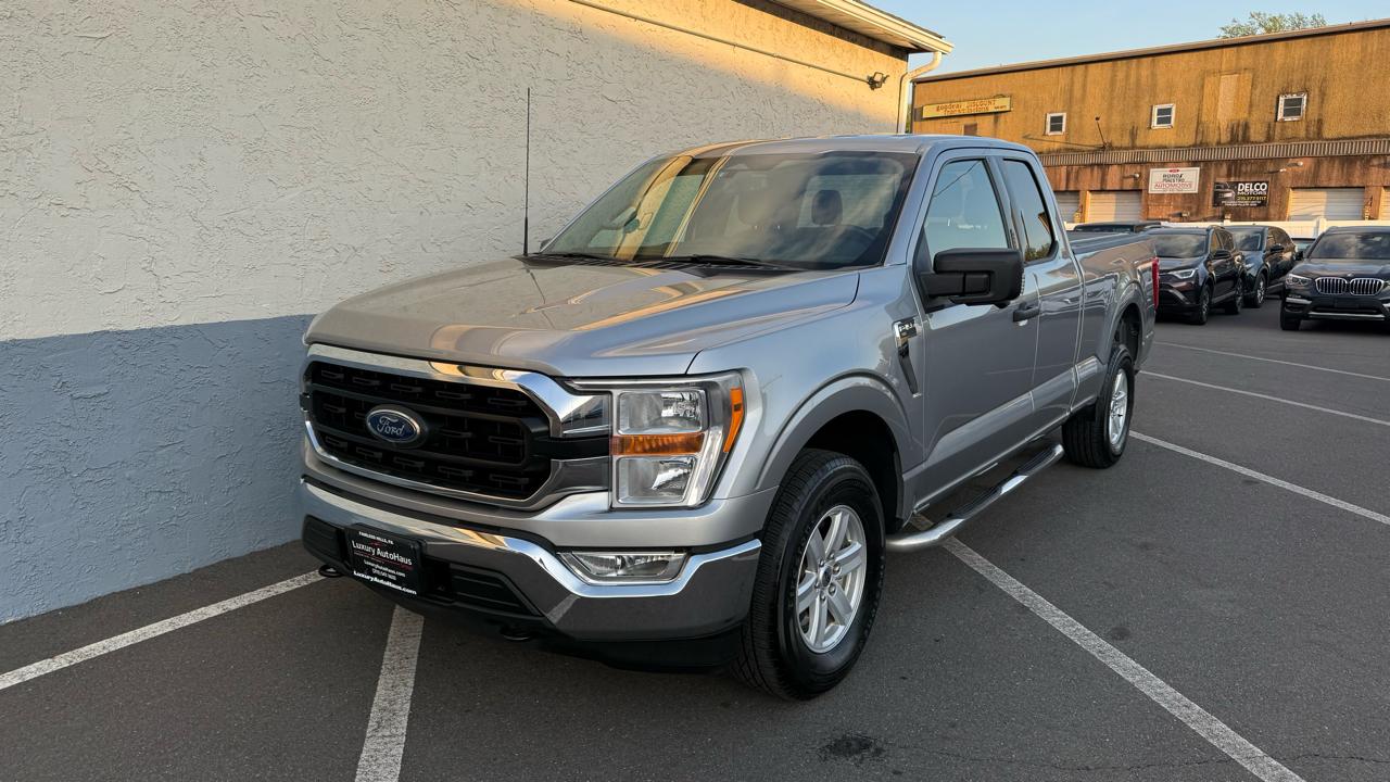 Ford F-150 Lariat 4WD SuperCab 8' Box 2022