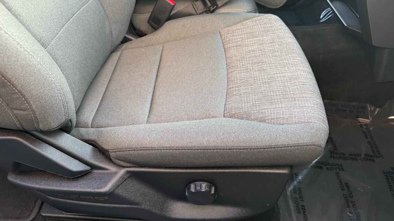 Ford F-150 Lariat 4WD SuperCab 8' Box 2022