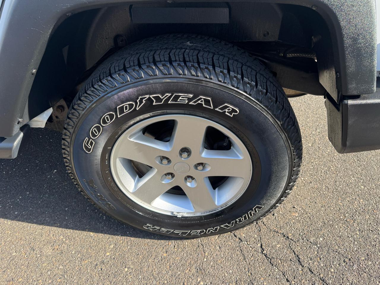 Jeep Wrangler Unlimited 4WD 4dr Sport 2016