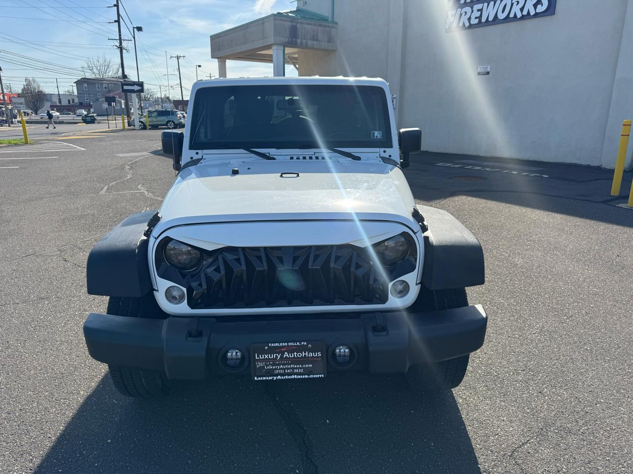 Jeep Wrangler Unlimited 4WD 4dr Sport 2016