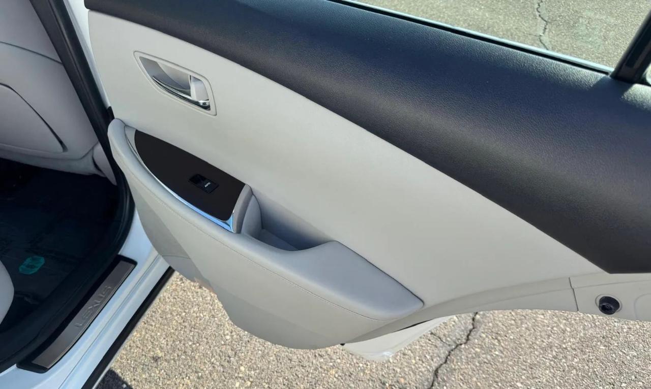 Lexus ES 350 4dr Sdn 2012