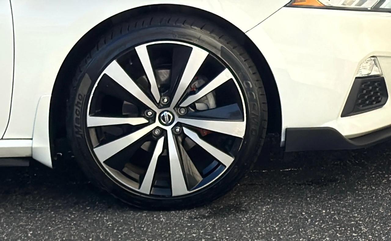 Nissan Altima 2.5 SR Sedan 2019