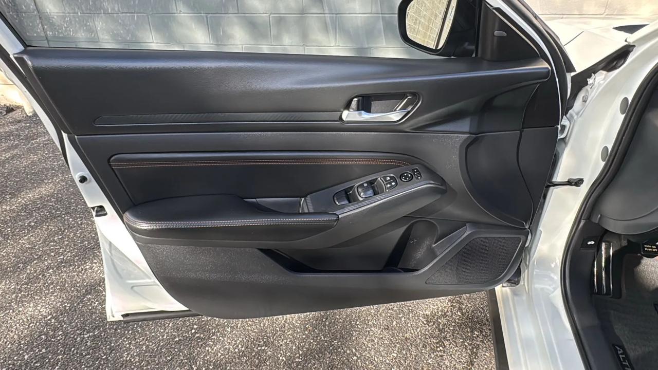 Nissan Altima 2.5 SR Sedan 2019