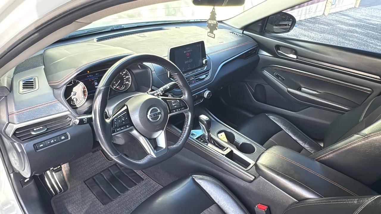 Nissan Altima 2.5 SR Sedan 2019