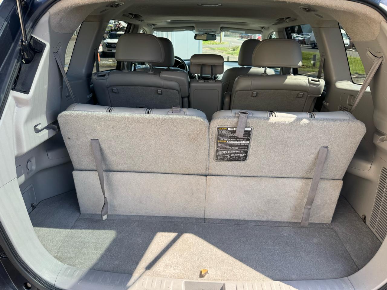 Toyota Highlander 4WD 4dr V6 (Natl) 2013