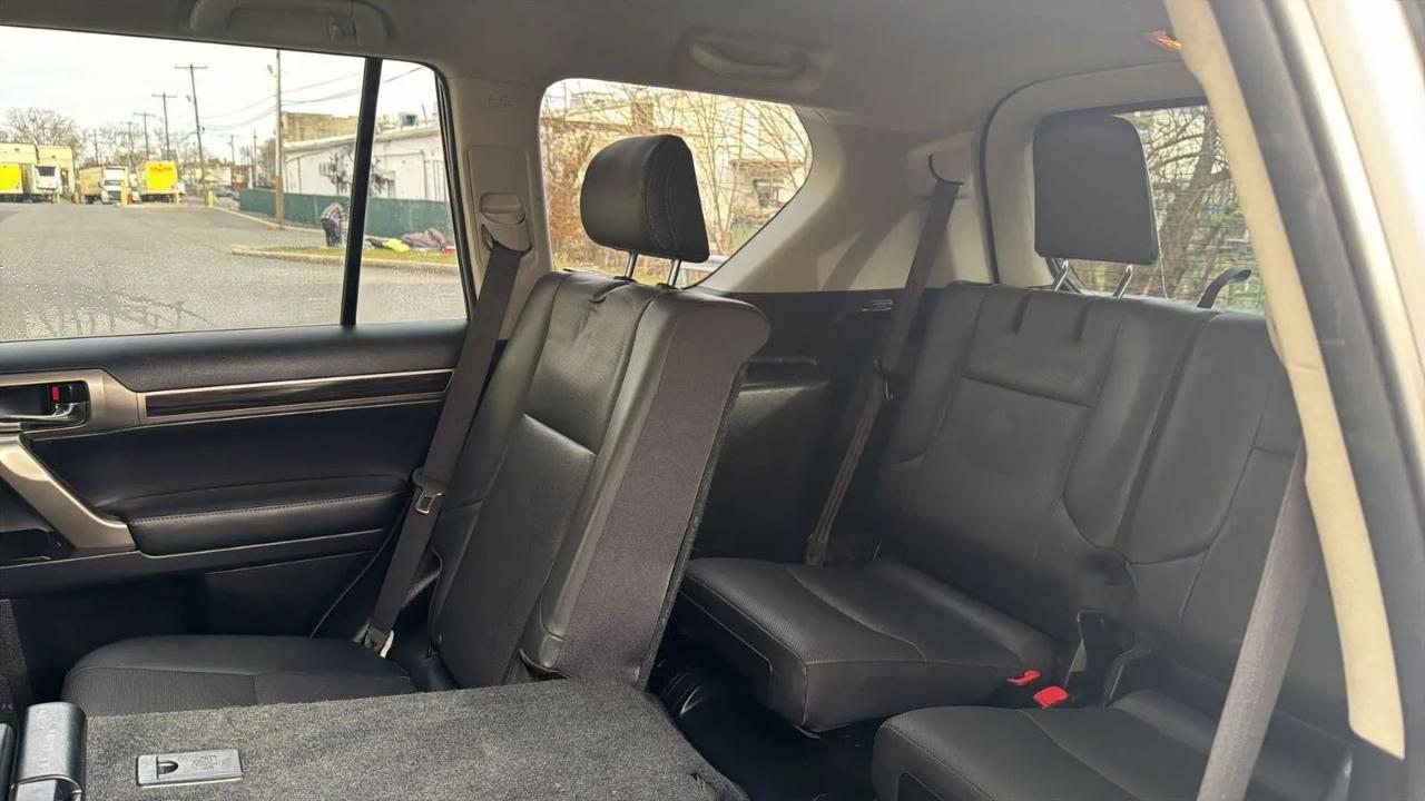 Lexus GX 460 4WD 4dr Luxury 2014