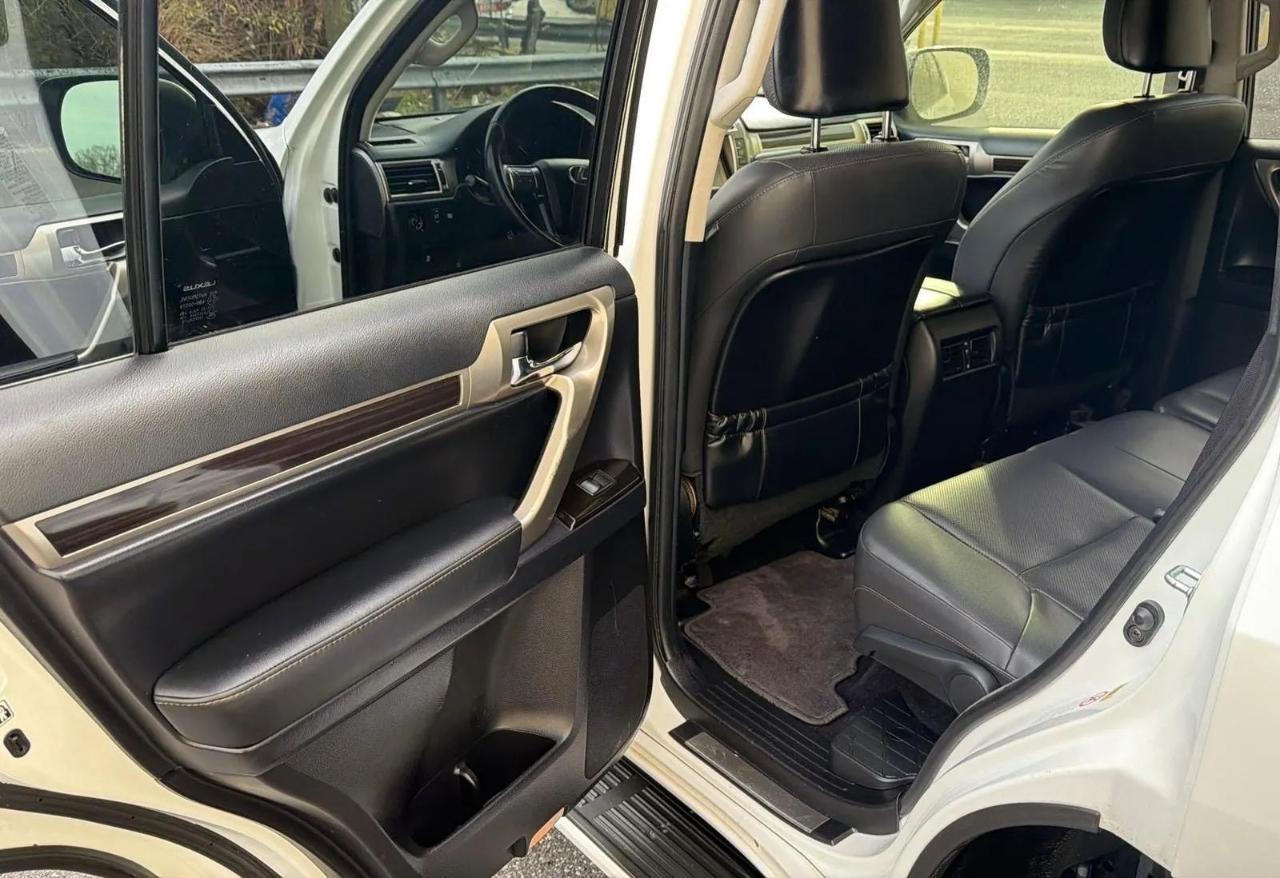 Lexus GX 460 4WD 4dr Luxury 2014