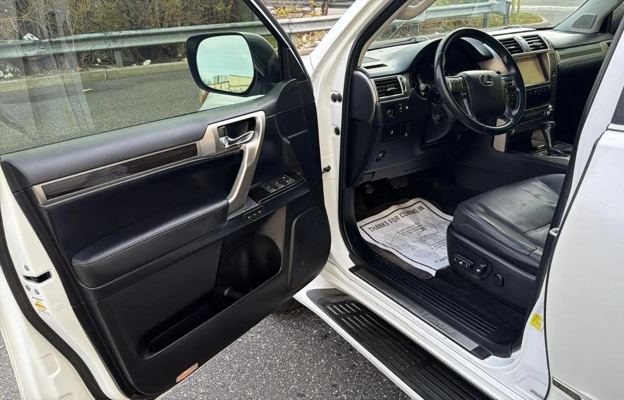 Lexus GX 460 4WD 4dr Luxury 2014