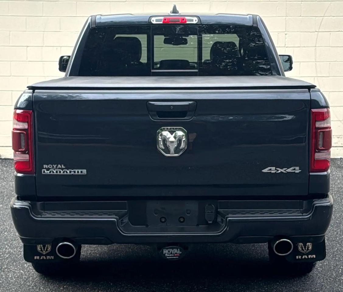 RAM 1500 Laramie 4x4 Crew Cab 5'7" Box 2020