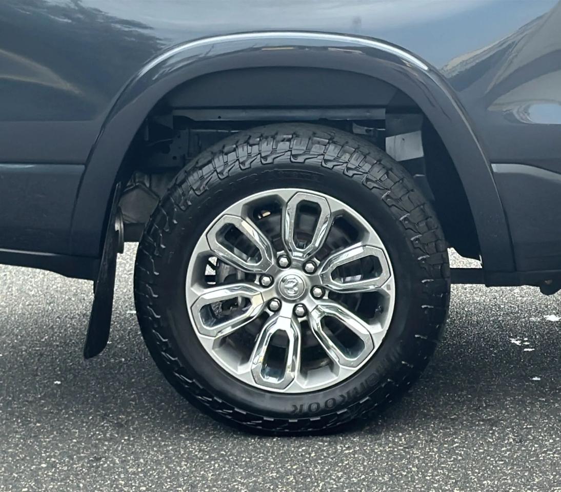 RAM 1500 Laramie 4x4 Crew Cab 5'7" Box 2020