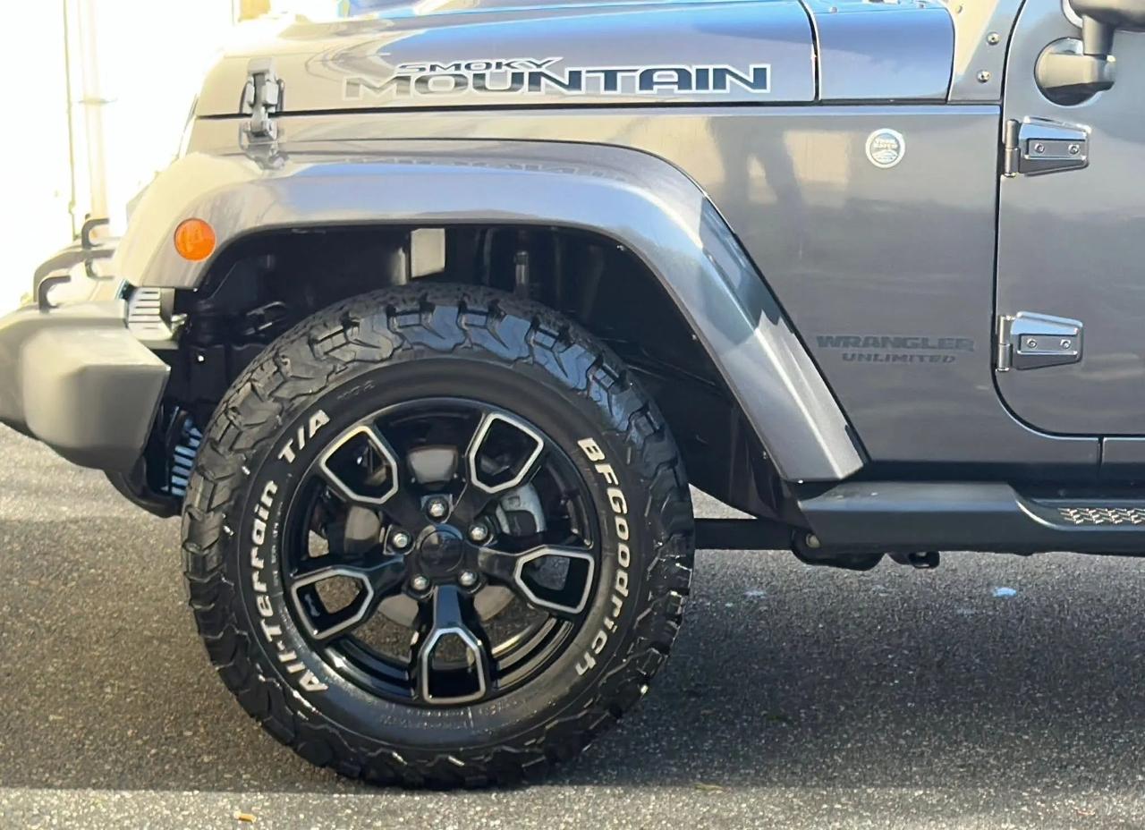 Jeep Wrangler Unlimited Smoky Mountain 4x4 *Ltd Avail* 2017