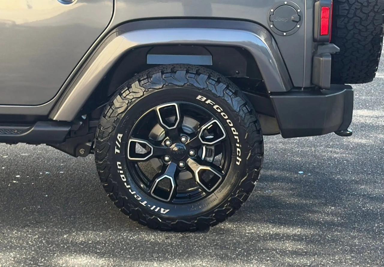 Jeep Wrangler Unlimited Smoky Mountain 4x4 *Ltd Avail* 2017