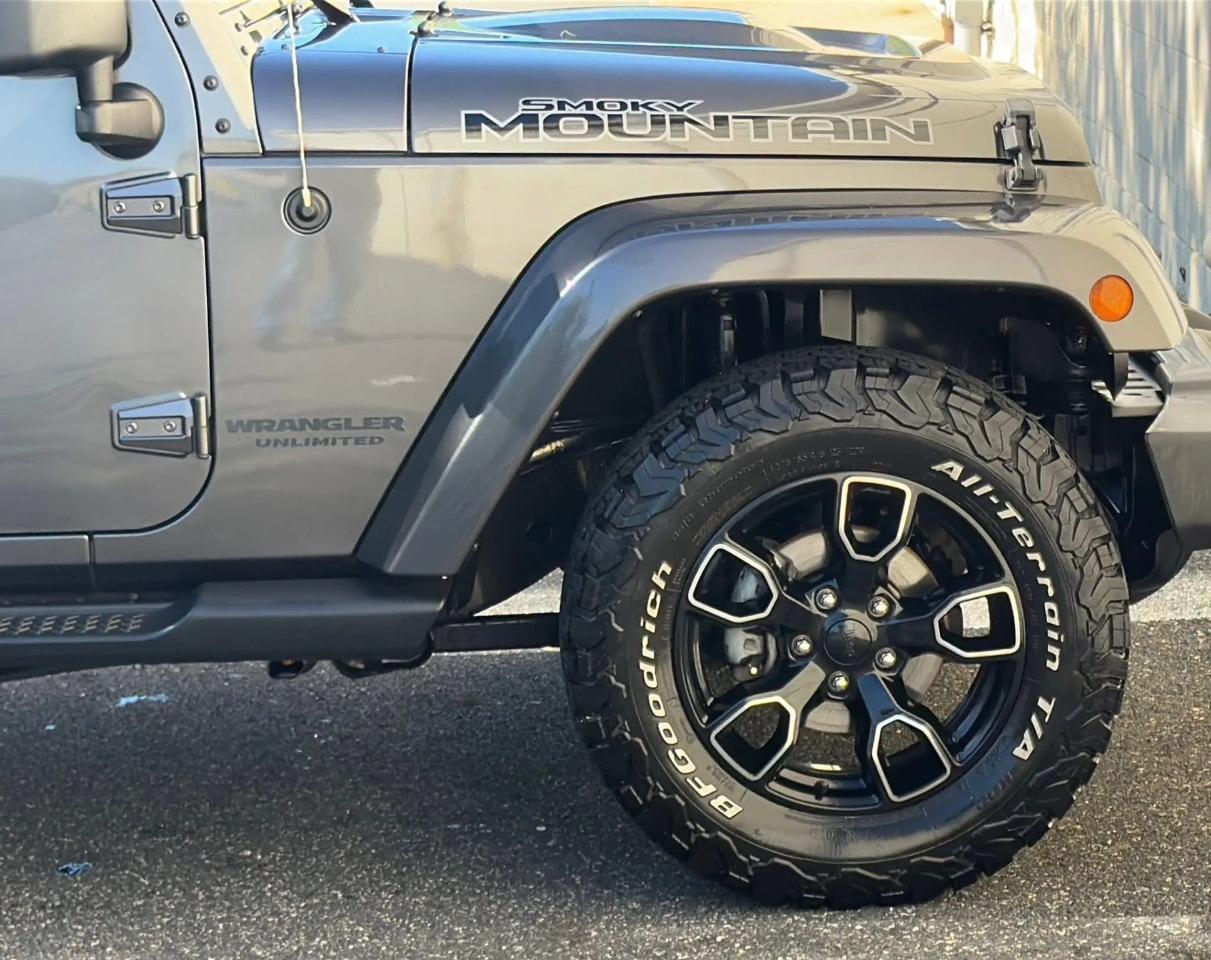 Jeep Wrangler Unlimited Smoky Mountain 4x4 *Ltd Avail* 2017