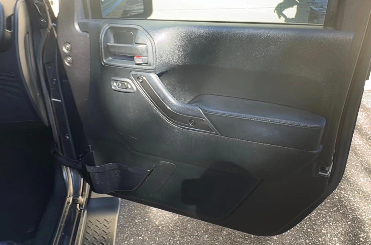 Jeep Wrangler Unlimited Smoky Mountain 4x4 *Ltd Avail* 2017