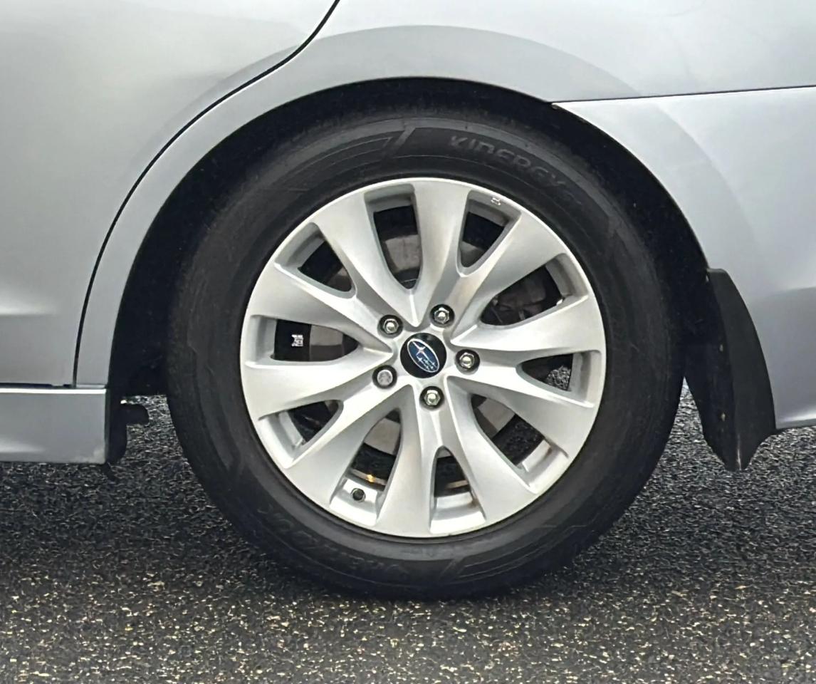 Subaru Legacy 4dr Sdn 2.5i Premium PZEV 2015