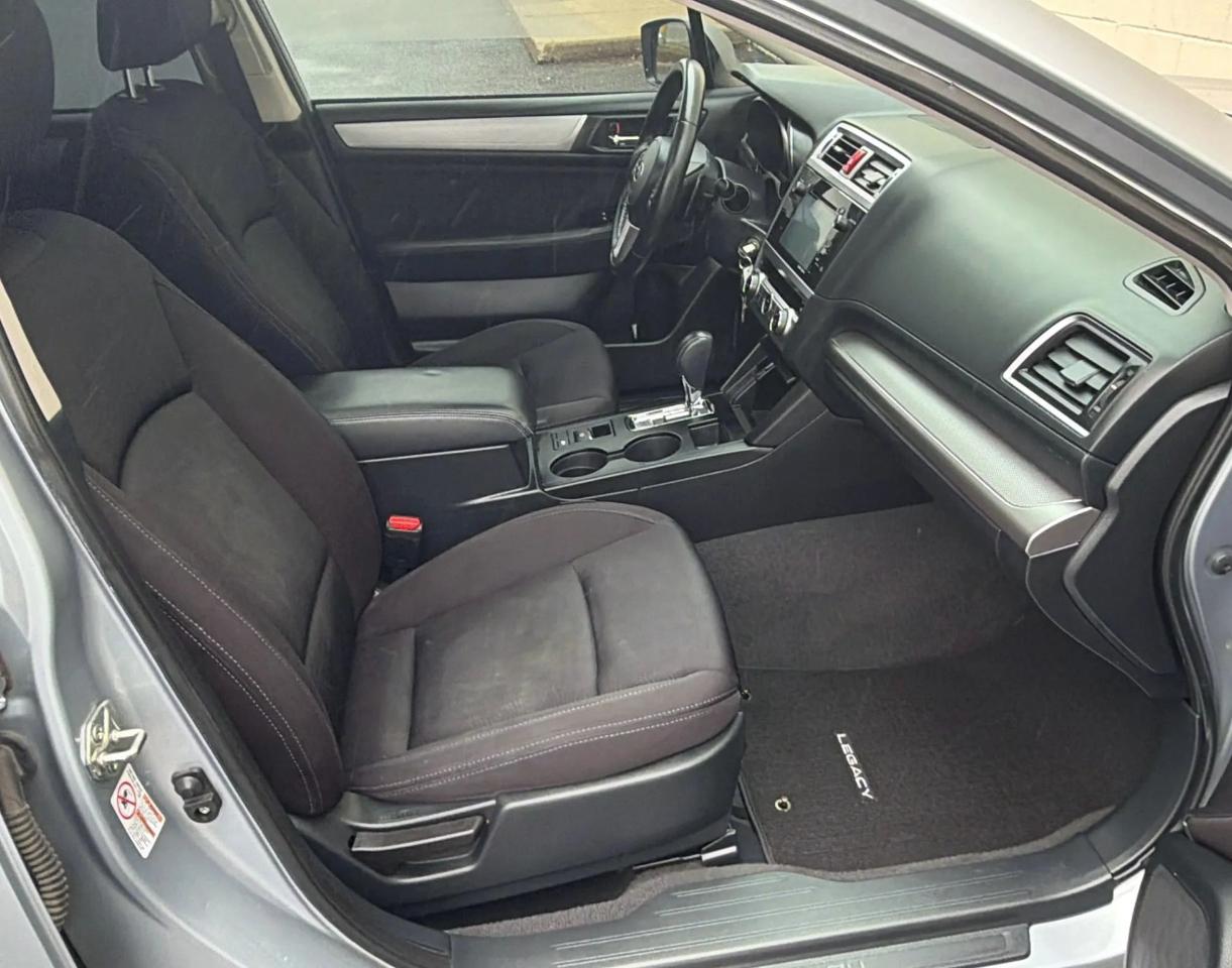 Subaru Legacy 4dr Sdn 2.5i Premium PZEV 2015