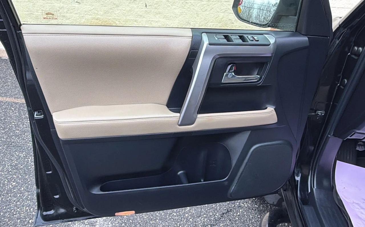 Toyota 4Runner 4WD 4dr V6 Trail Premium (Natl) 2015