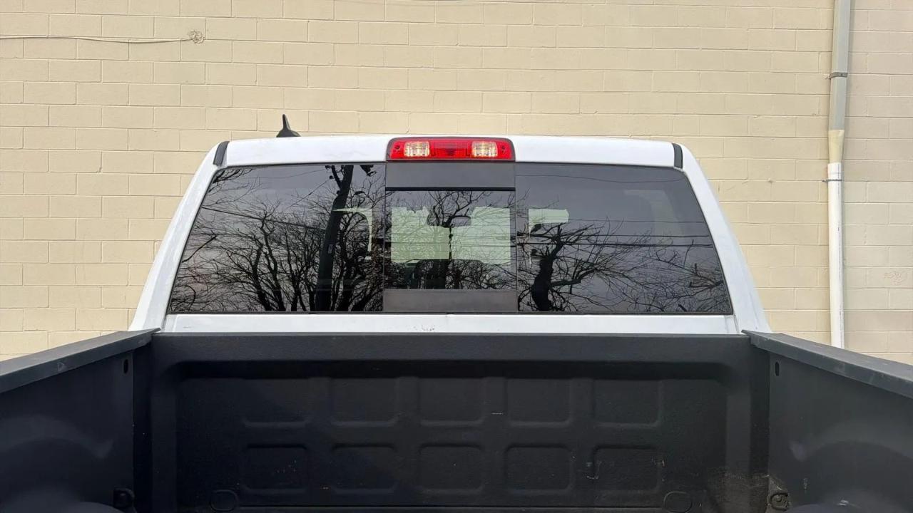 RAM 1500 Big Horn 4x4 Crew Cab 5'7" Box 2018